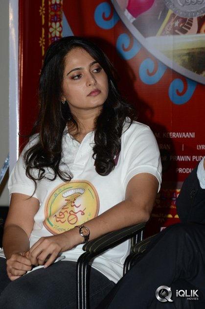 Size-Zero-Movie-Press-Meet